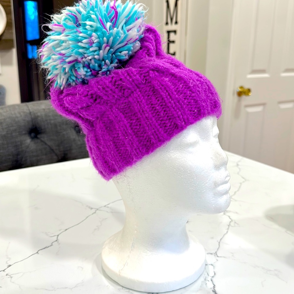 GUC Girls Children’s Place Winter Pom Pom Slouchy Hat. - Picture 1 of 6
